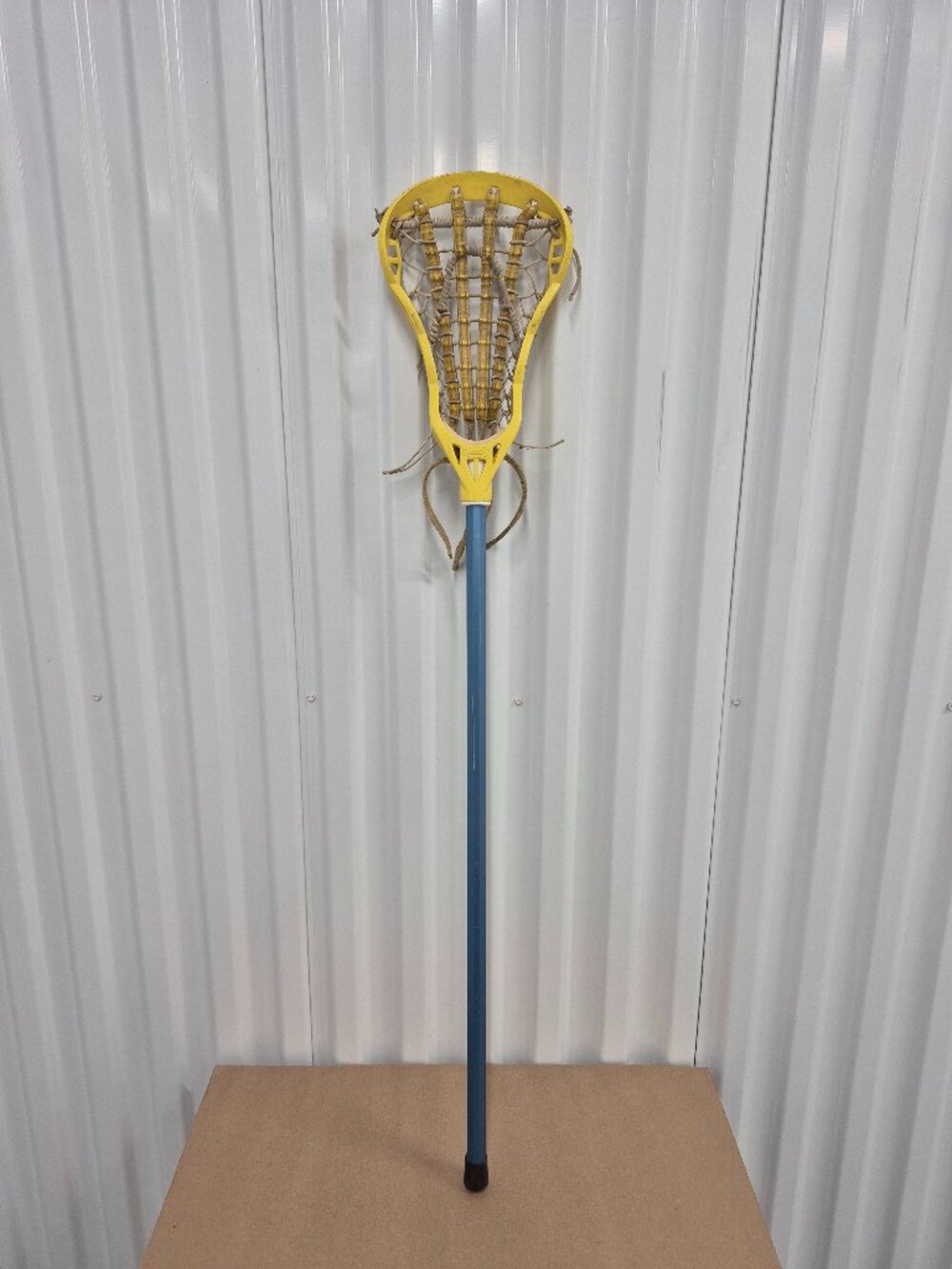 deBeer Proflex 6000 Aluminum Women’s Lacrosse Stick 40.5 Inch with Yellow Head